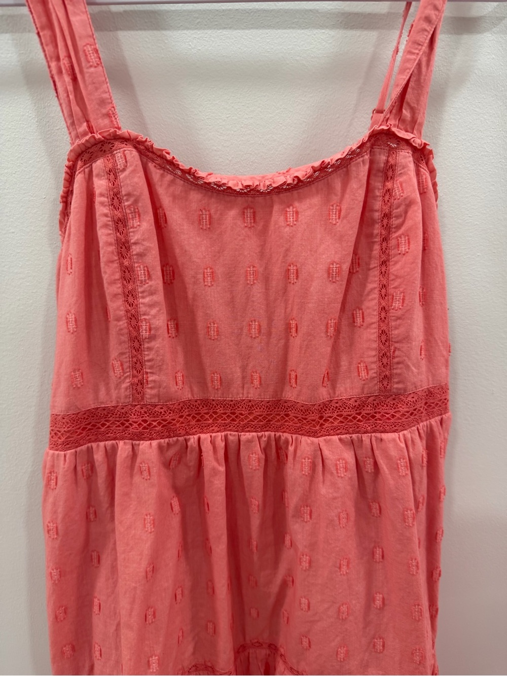 American Eagle Coral Eyelet Tiered Summer Dress Size Medium - Picture 2 of 6